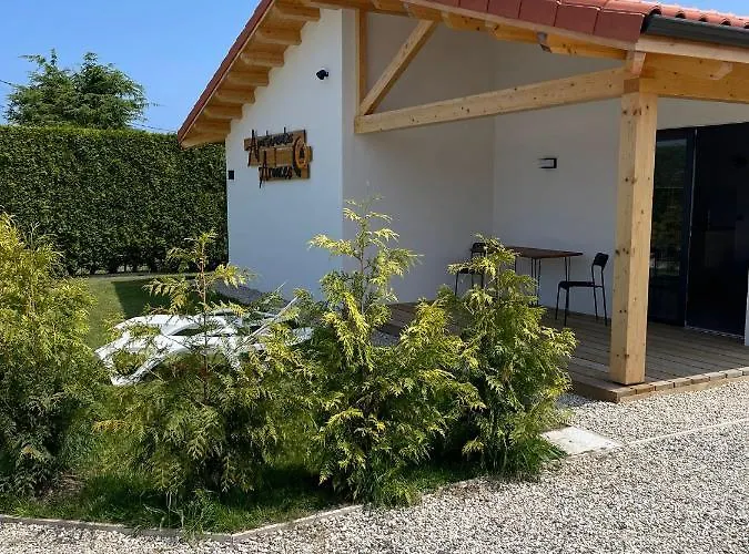 Apartamentos Aronces